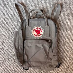 Fjallraven Kanken Mini Backpack Embroidered | Grey Gray
